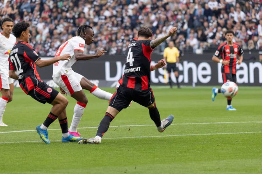 Eintracht Frankfurt vs RB Leipzig (23:30 – 18/04)