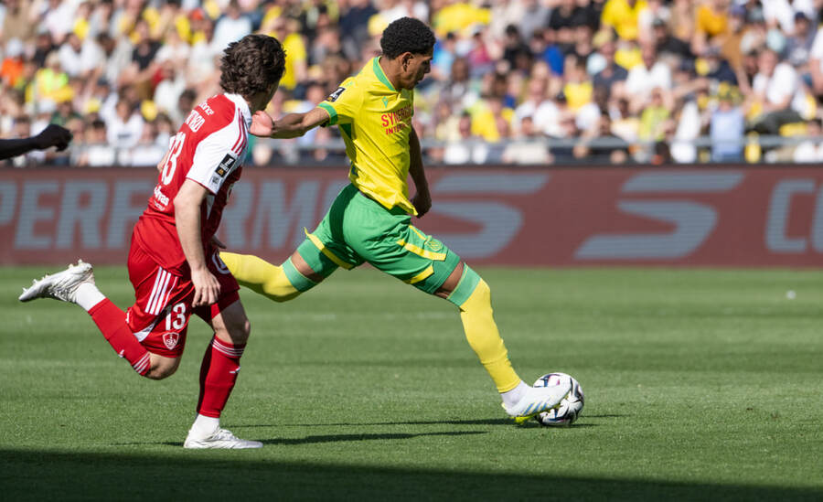 FC Nantes vs Brest (22:15 – 19/04)