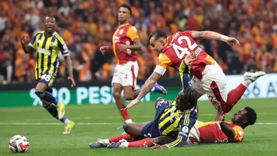 Galatasaray vs Fenerbahce (00:00 – 27/04)